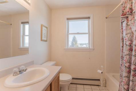 18 Greenacre Drive York ME 03909