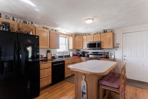 18 Greenacre Drive York ME 03909