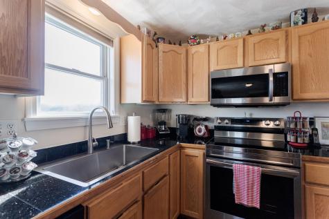 18 Greenacre Drive York ME 03909