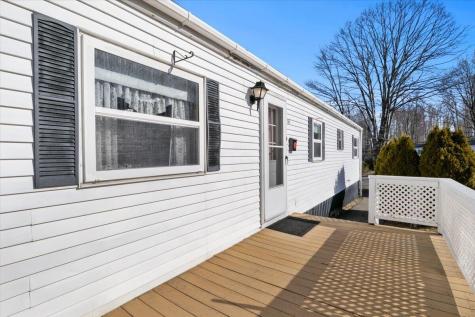 17 Sandalwood Circle Kittery ME 03904