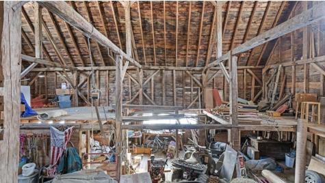 16 Hubbard Road Canaan ME 04924