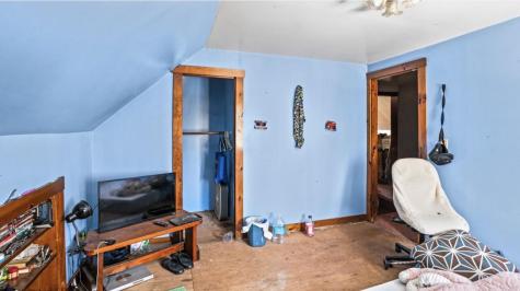 16 Hubbard Road Canaan ME 04924