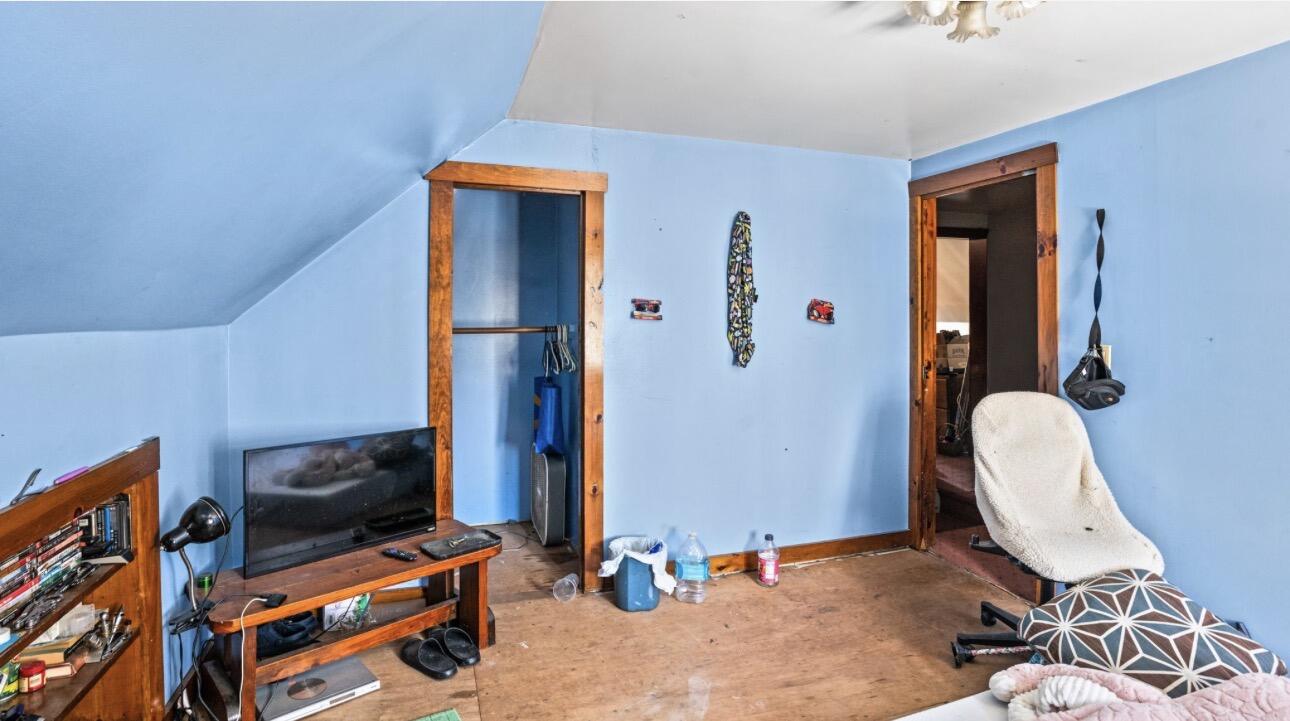 16 Hubbard Road Canaan ME 04924