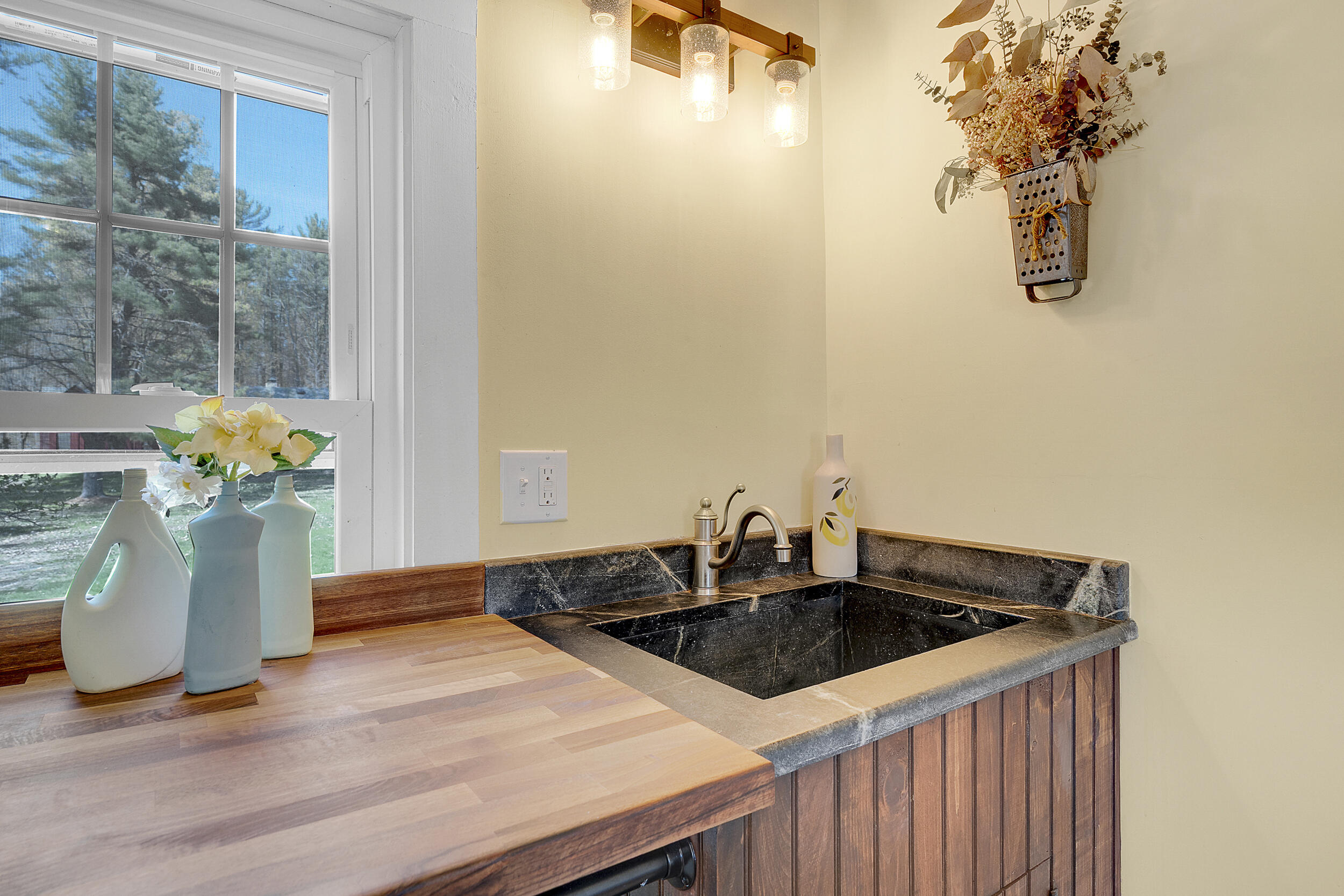 255 Raymond Hill Road Raymond ME 04071