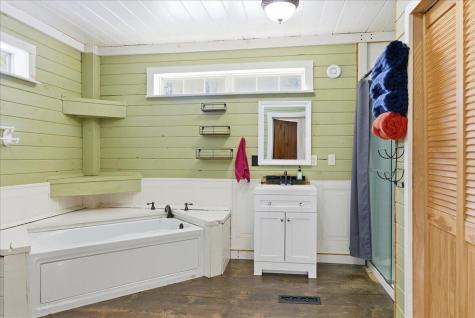 16 Trillium Estates Rome ME 04963