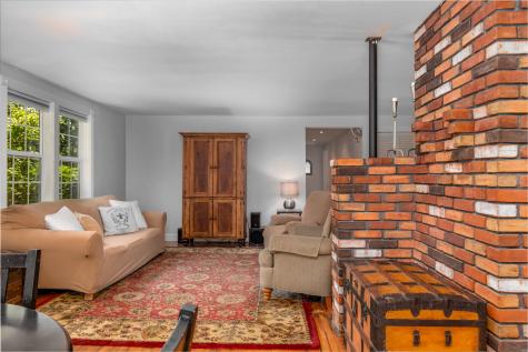 21 Fitzgerald Avenue Lewiston ME 04240