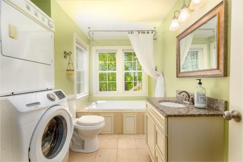 21 Fitzgerald Avenue Lewiston ME 04240