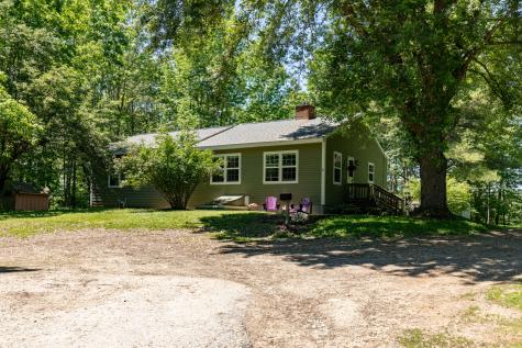 21 Fitzgerald Avenue Lewiston ME 04240