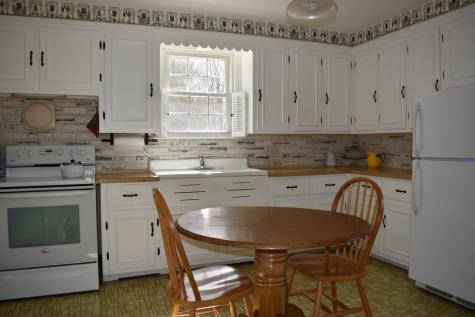 18 Glen Avenue Waterville ME 04901