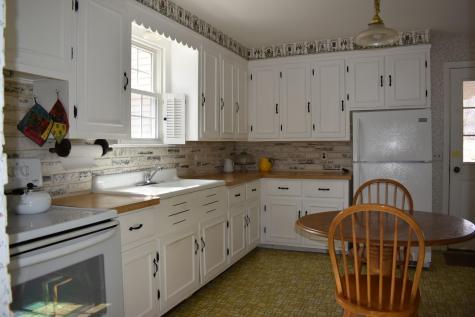 18 Glen Avenue Waterville ME 04901