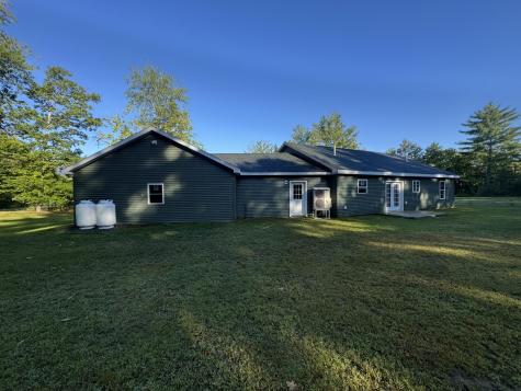 13 Chestnut Street Unity ME 04988