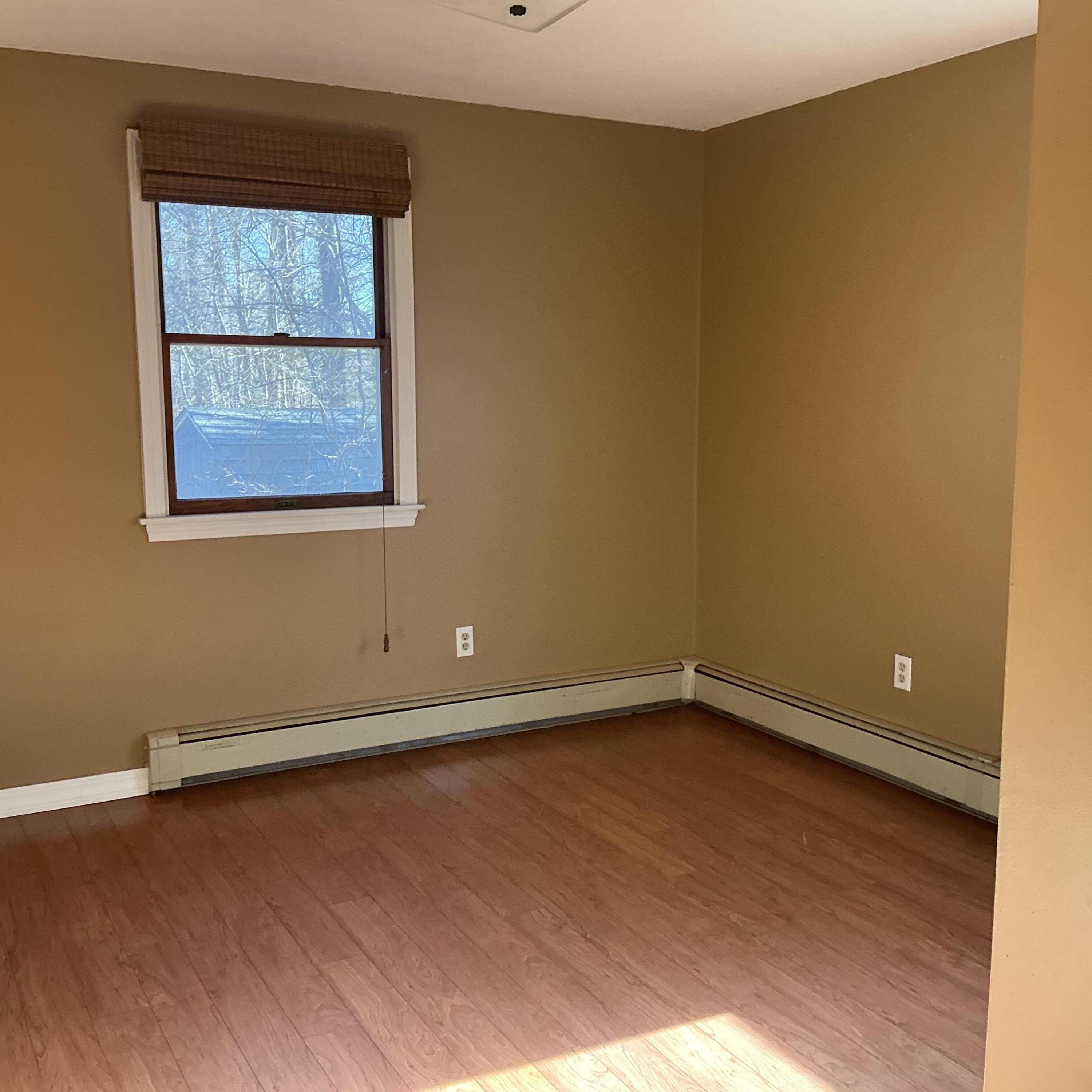 1 Carolyn Street Topsham ME 04086