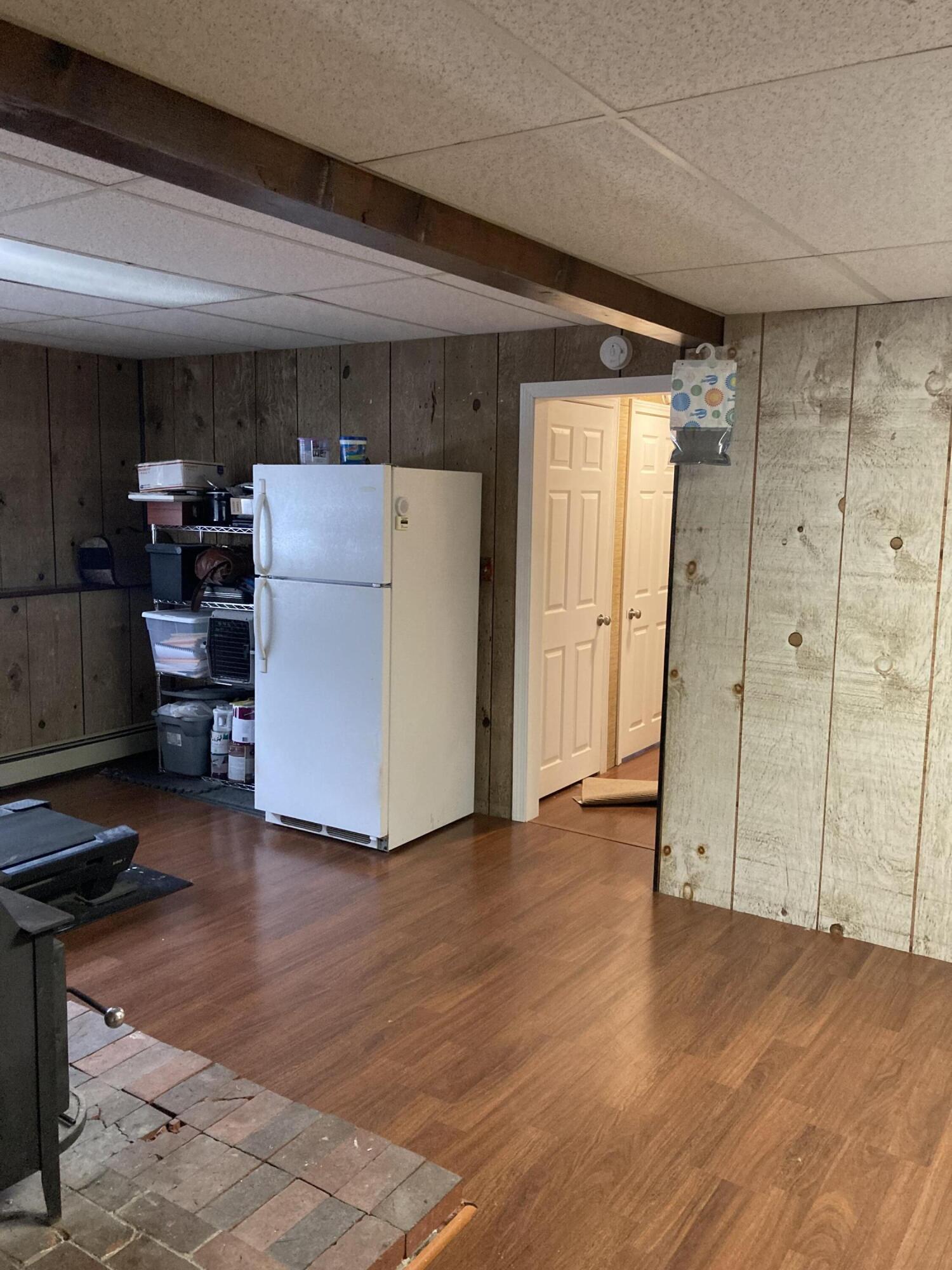 1 Carolyn Street Topsham ME 04086