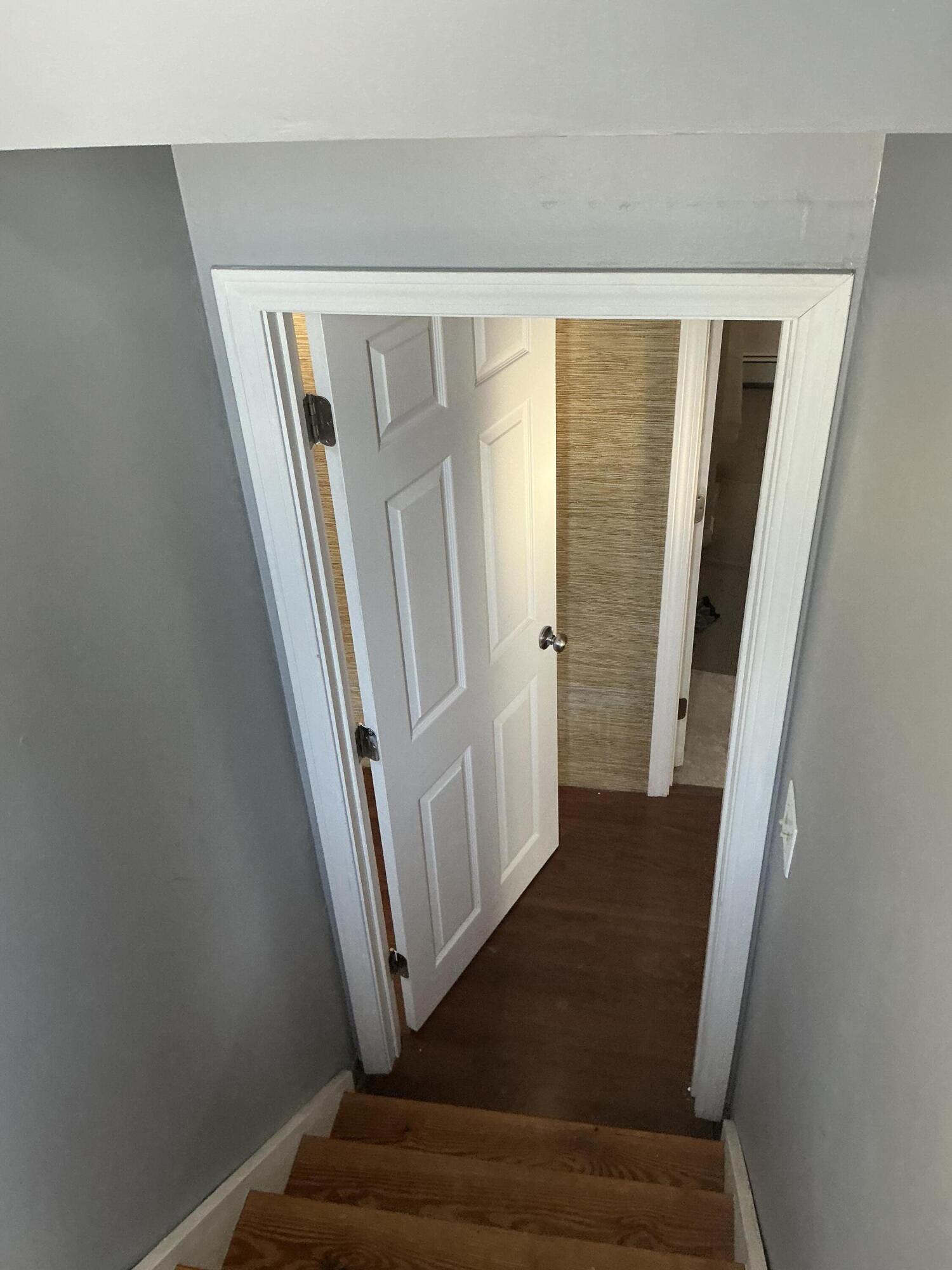 1 Carolyn Street Topsham ME 04086