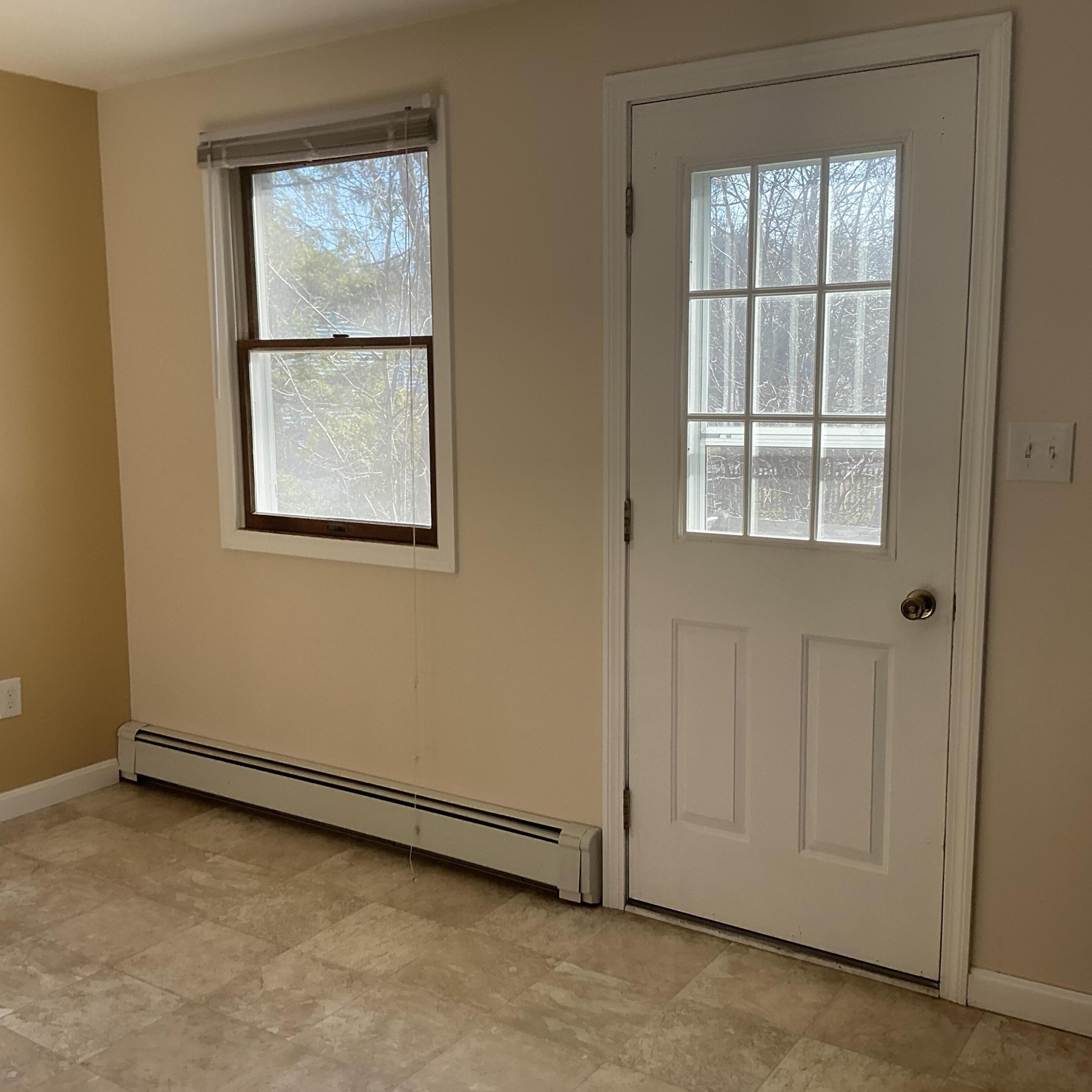 1 Carolyn Street Topsham ME 04086