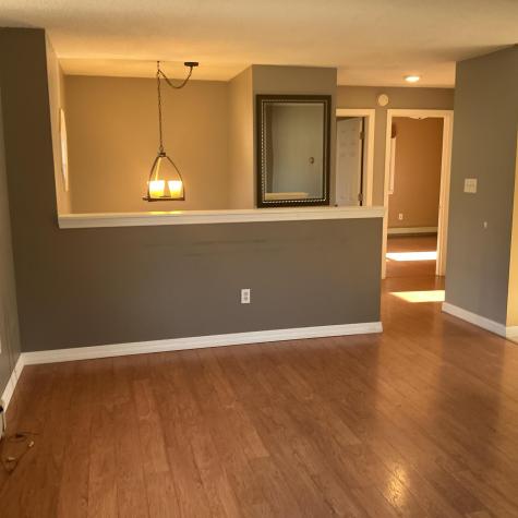 1 Carolyn Street Topsham ME 04086