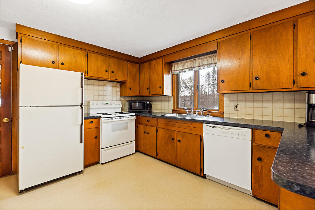 176 Fairfield Street Oakland ME 04963