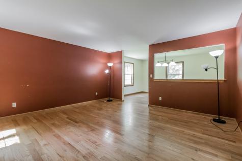 29 Hillview Lane Lewiston ME 04240