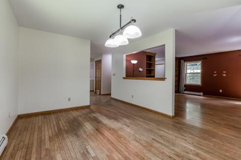 29 Hillview Lane Lewiston ME 04240
