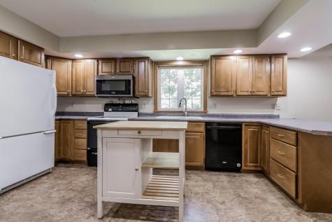 29 Hillview Lane Lewiston ME 04240