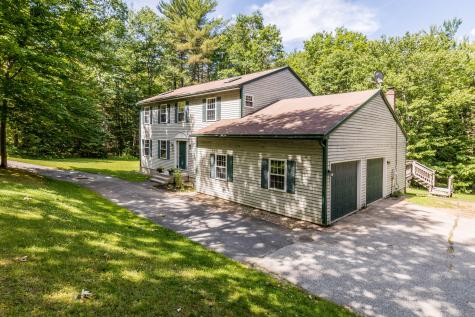 29 Hillview Lane Lewiston ME 04240