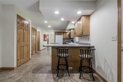 29 Hillview Lane Lewiston ME 04240