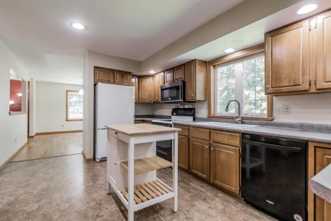 29 Hillview Lane Lewiston ME 04240