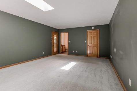 29 Hillview Lane Lewiston ME 04240
