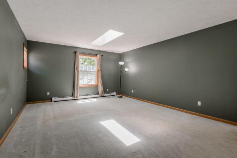 29 Hillview Lane Lewiston ME 04240