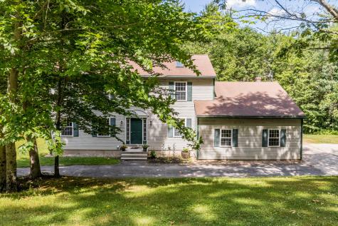 29 Hillview Lane Lewiston ME 04240