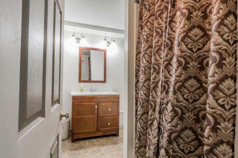 29 Hillview Lane Lewiston ME 04240