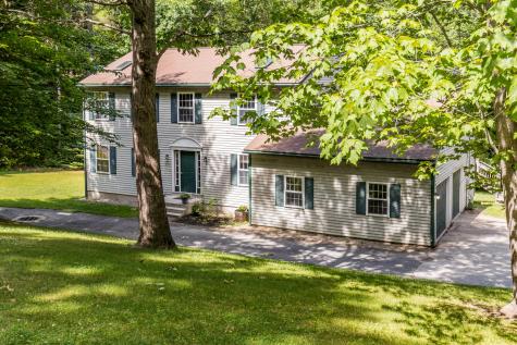 29 Hillview Lane Lewiston ME 04240