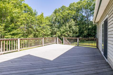 29 Hillview Lane Lewiston ME 04240