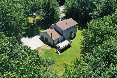 29 Hillview Lane Lewiston ME 04240