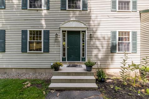 29 Hillview Lane Lewiston ME 04240