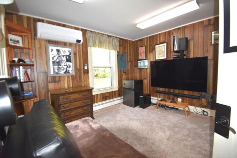 5 North Road Detroit ME 04929