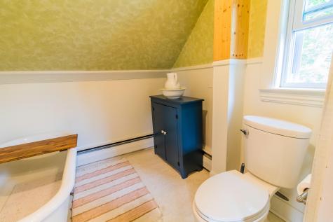 465 East Avenue Lewiston ME 04240