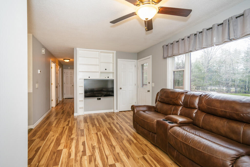 11 Cohoon Road Chesterville ME 04938