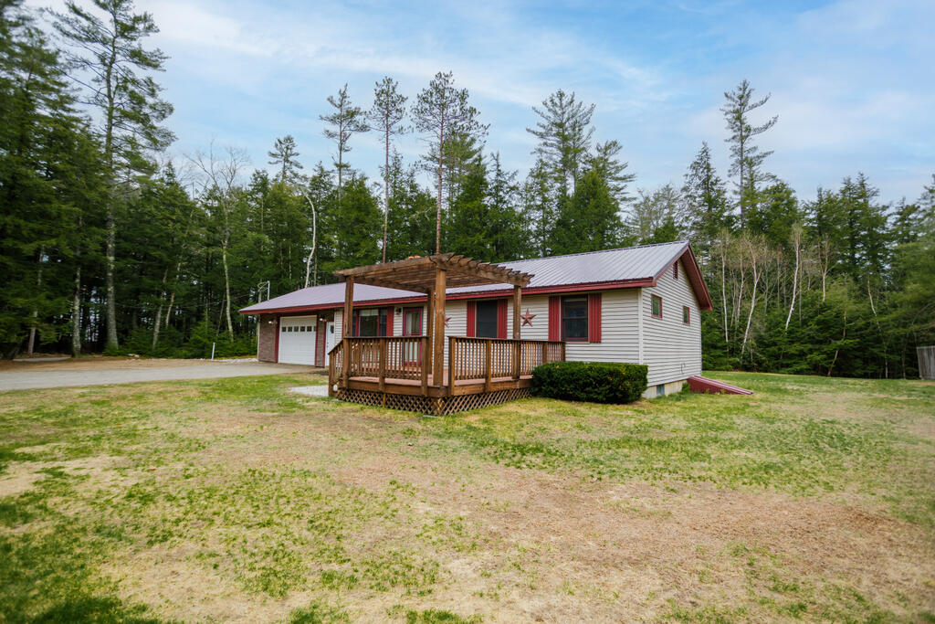 11 Cohoon Road Chesterville ME 04938