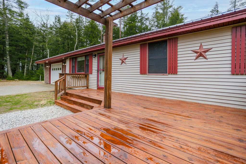 11 Cohoon Road Chesterville ME 04938