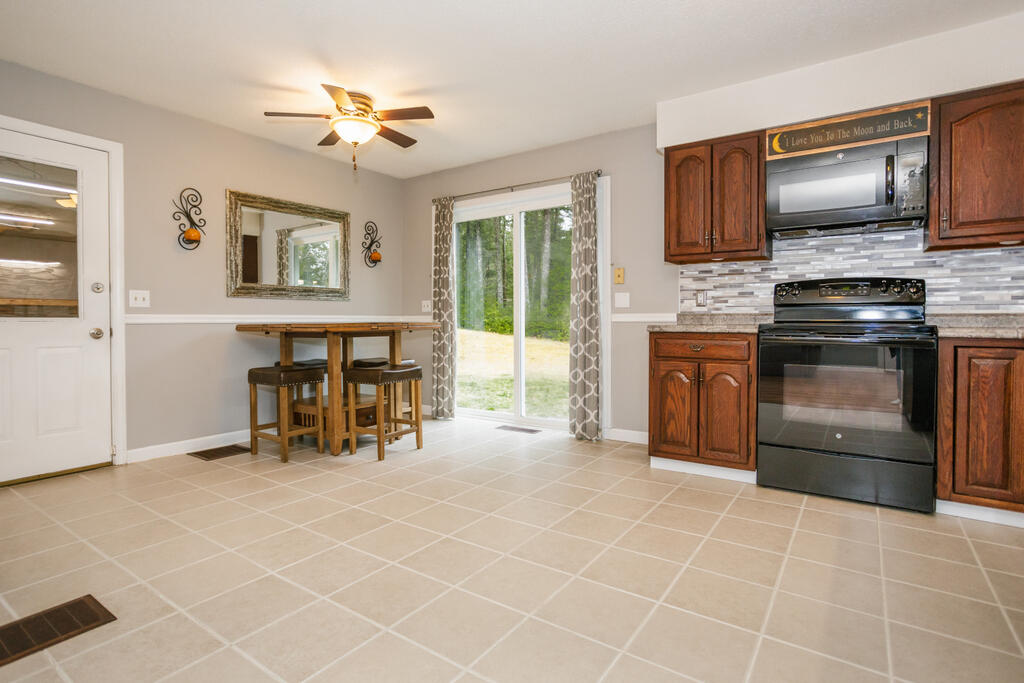 11 Cohoon Road Chesterville ME 04938