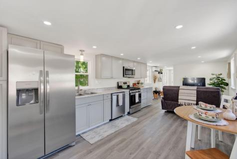 31 Spruce Street Rockland ME 04841
