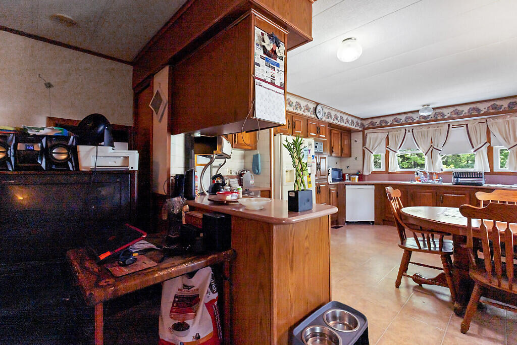 1650 N Belfast Avenue Vassalboro ME 04989