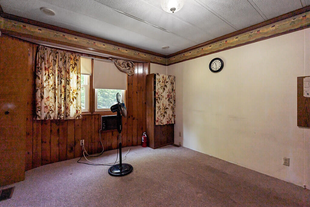 1650 N Belfast Avenue Vassalboro ME 04989