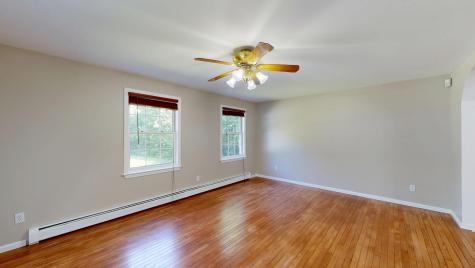 60 Vickery Road Auburn ME 04210