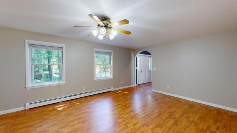 60 Vickery Road Auburn ME 04210