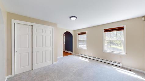 60 Vickery Road Auburn ME 04210
