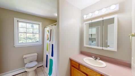 60 Vickery Road Auburn ME 04210
