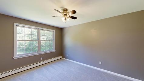 60 Vickery Road Auburn ME 04210