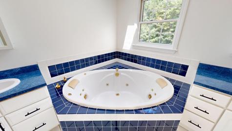 60 Vickery Road Auburn ME 04210